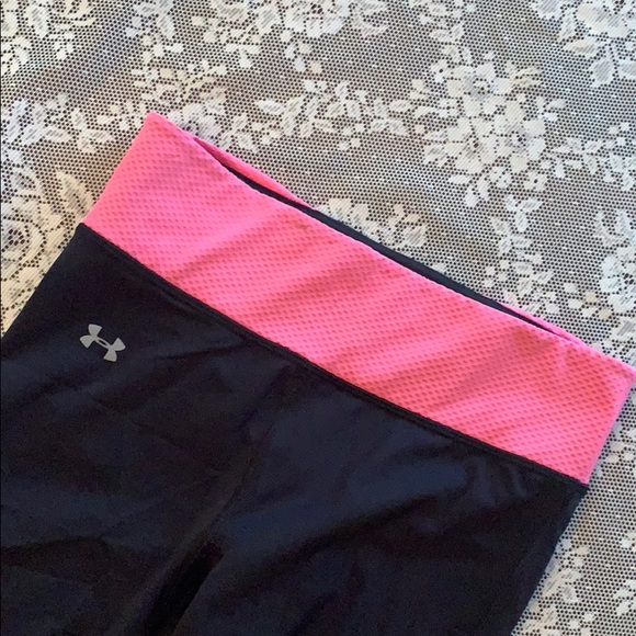 UNDER ARMOUR PINK MESH YOGA ATHLETIC PANTS SMALL - Picture 3 of 9